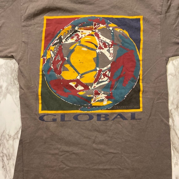 Vintage Umbria Global Tee - Picture 3 of 5